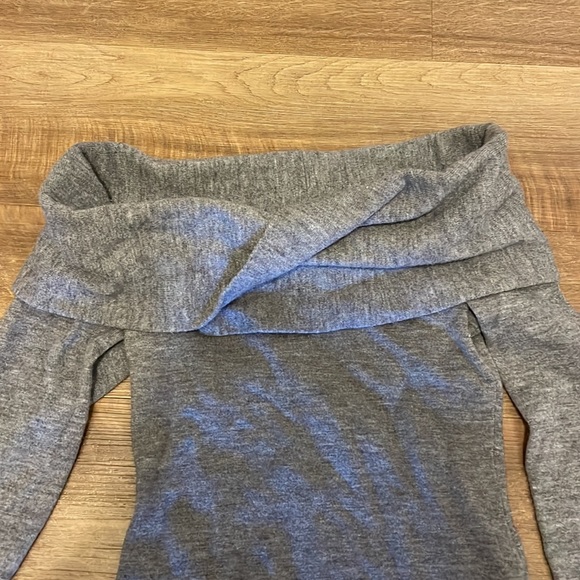 EXPRESS of the shoulder bodysuit - Picture 3 of 6